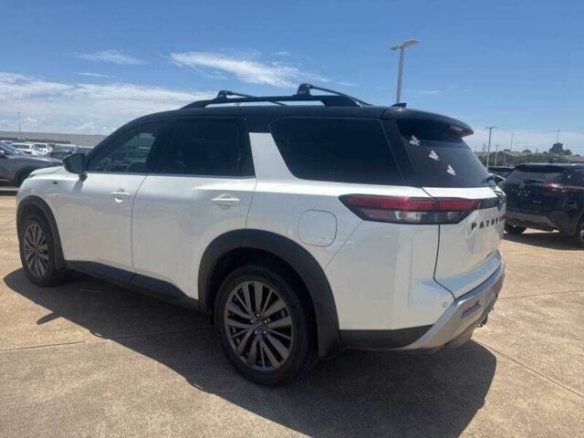 Белый Ниссан Патфайндер, объемом двигателя 3.5 л и пробегом 22 тыс. км за 10500 $, фото 1 на Automoto.ua