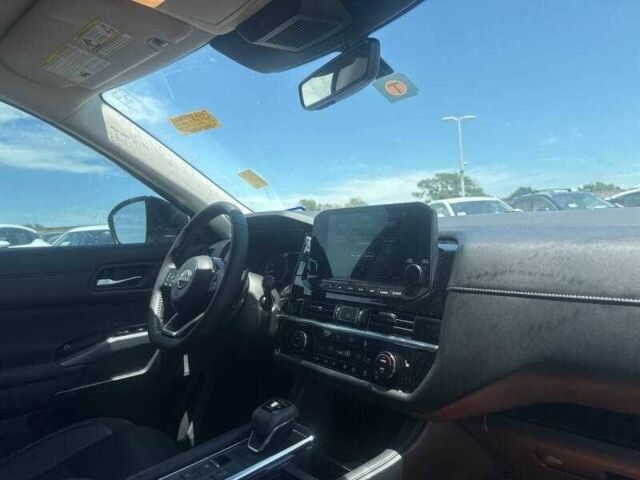 Белый Ниссан Патфайндер, объемом двигателя 3.5 л и пробегом 22 тыс. км за 10500 $, фото 5 на Automoto.ua