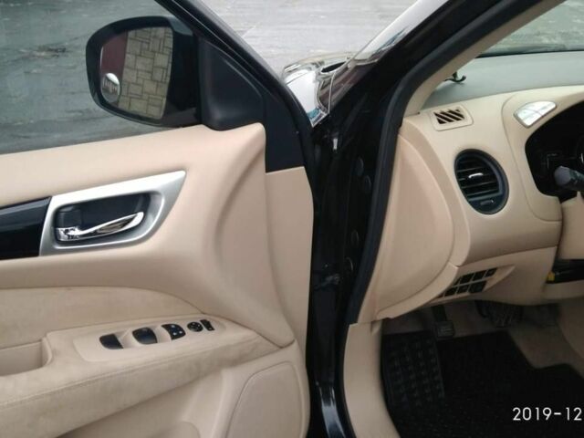 Чорний Ніссан Патфайндер, об'ємом двигуна 3.5 л та пробігом 240 тис. км за 12700 $, фото 7 на Automoto.ua