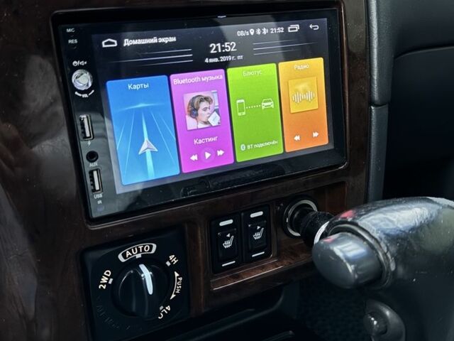 Чорний Ніссан Патфайндер, об'ємом двигуна 3.3 л та пробігом 465 тис. км за 5600 $, фото 16 на Automoto.ua