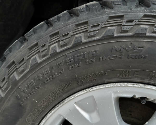 Черный Ниссан Патфайндер, объемом двигателя 3.3 л и пробегом 465 тыс. км за 5999 $, фото 23 на Automoto.ua