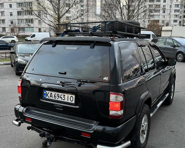 Черный Ниссан Патфайндер, объемом двигателя 3.3 л и пробегом 465 тыс. км за 5999 $, фото 3 на Automoto.ua