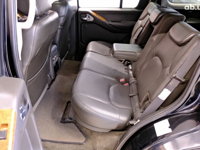 Черный Ниссан Патфайндер, объемом двигателя 4 л и пробегом 258 тыс. км за 8900 $, фото 7 на Automoto.ua