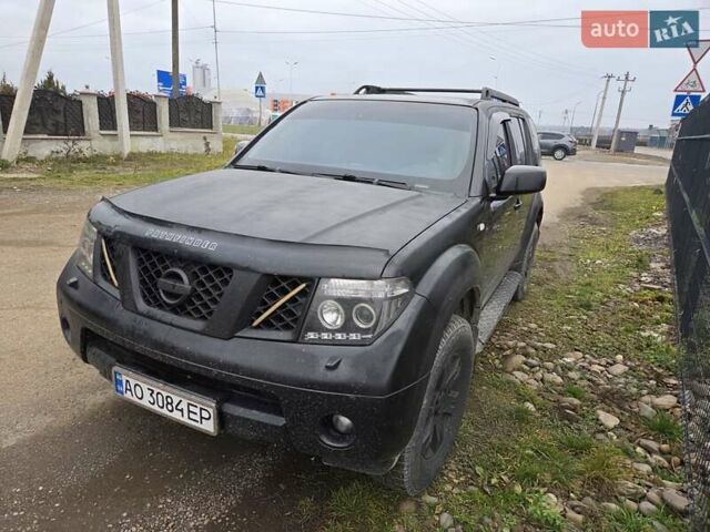 Чорний Ніссан Патфайндер, об'ємом двигуна 2.49 л та пробігом 299 тис. км за 6900 $, фото 1 на Automoto.ua