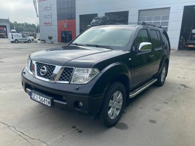 Черный Ниссан Патфайндер, объемом двигателя 2.5 л и пробегом 235 тыс. км за 3100 $, фото 6 на Automoto.ua
