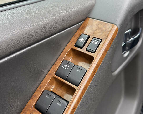 Черный Ниссан Патфайндер, объемом двигателя 4 л и пробегом 183 тыс. км за 9400 $, фото 28 на Automoto.ua