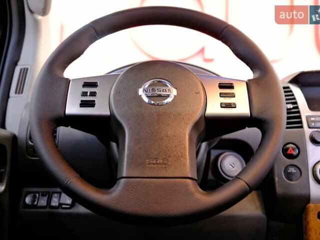 Черный Ниссан Патфайндер, объемом двигателя 3.95 л и пробегом 258 тыс. км за 8900 $, фото 47 на Automoto.ua