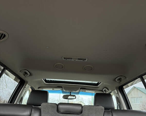 Черный Ниссан Патфайндер, объемом двигателя 4 л и пробегом 183 тыс. км за 9400 $, фото 26 на Automoto.ua