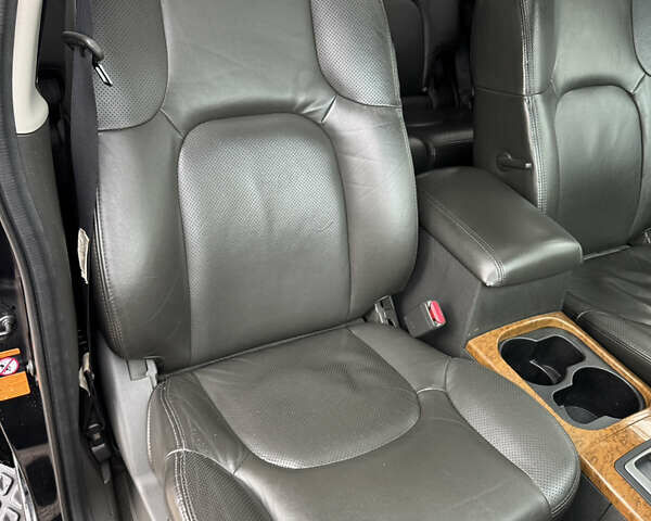 Черный Ниссан Патфайндер, объемом двигателя 4 л и пробегом 183 тыс. км за 9400 $, фото 13 на Automoto.ua