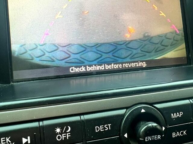 Черный Ниссан Патфайндер, объемом двигателя 4 л и пробегом 267 тыс. км за 10500 $, фото 2 на Automoto.ua