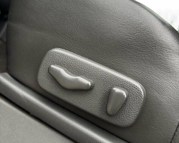 Черный Ниссан Патфайндер, объемом двигателя 4 л и пробегом 183 тыс. км за 9400 $, фото 20 на Automoto.ua