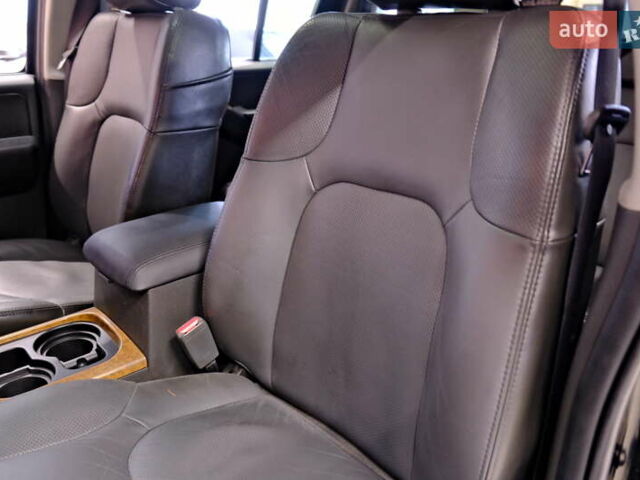 Черный Ниссан Патфайндер, объемом двигателя 3.95 л и пробегом 258 тыс. км за 8900 $, фото 30 на Automoto.ua