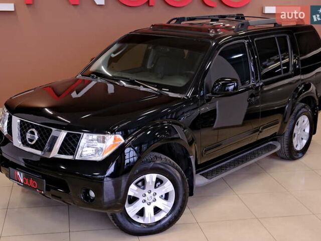 Черный Ниссан Патфайндер, объемом двигателя 3.95 л и пробегом 258 тыс. км за 8900 $, фото 8 на Automoto.ua