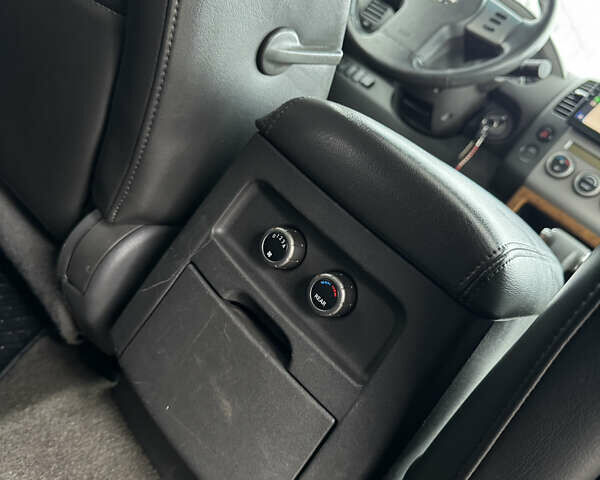 Черный Ниссан Патфайндер, объемом двигателя 4 л и пробегом 183 тыс. км за 9400 $, фото 15 на Automoto.ua