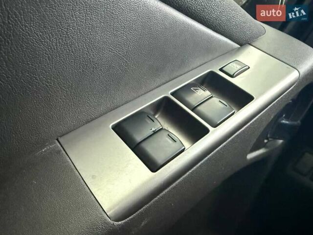 Черный Ниссан Патфайндер, объемом двигателя 2.49 л и пробегом 178 тыс. км за 13500 $, фото 31 на Automoto.ua