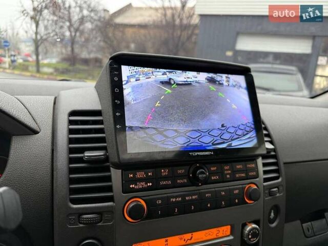 Черный Ниссан Патфайндер, объемом двигателя 2.49 л и пробегом 178 тыс. км за 13500 $, фото 34 на Automoto.ua