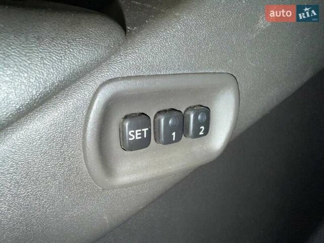 Черный Ниссан Патфайндер, объемом двигателя 2.49 л и пробегом 178 тыс. км за 13500 $, фото 30 на Automoto.ua