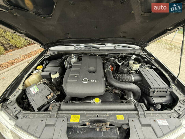 Чорний Ніссан Патфайндер, об'ємом двигуна 2.5 л та пробігом 182 тис. км за 11500 $, фото 63 на Automoto.ua