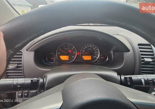 Черный Ниссан Патфайндер, объемом двигателя 2.49 л и пробегом 348 тыс. км за 8300 $, фото 13 на Automoto.ua