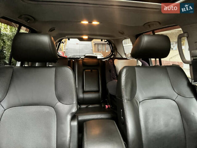 Черный Ниссан Патфайндер, объемом двигателя 2.49 л и пробегом 261 тыс. км за 11300 $, фото 9 на Automoto.ua