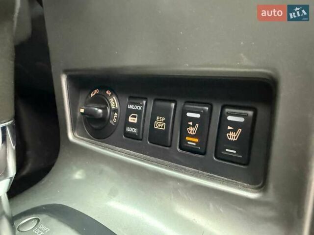 Черный Ниссан Патфайндер, объемом двигателя 2.49 л и пробегом 178 тыс. км за 13500 $, фото 27 на Automoto.ua