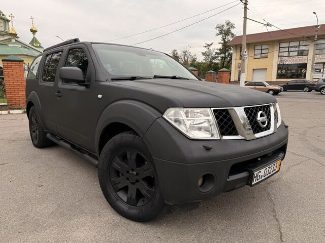 Ніссан Патфайндер 2007 у Дніпро (Дніпропетровську) на Automoto.ua Чорний Ніссан Патфайндер, об'ємом двигуна 2.5 л та пробігом 260 тис. км за 4700 $, фото 1 на Automoto.ua