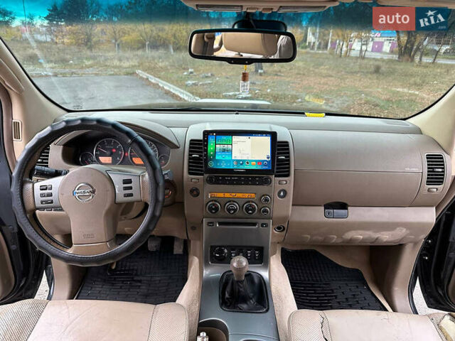 Черный Ниссан Патфайндер, объемом двигателя 2.49 л и пробегом 253 тыс. км за 7999 $, фото 27 на Automoto.ua