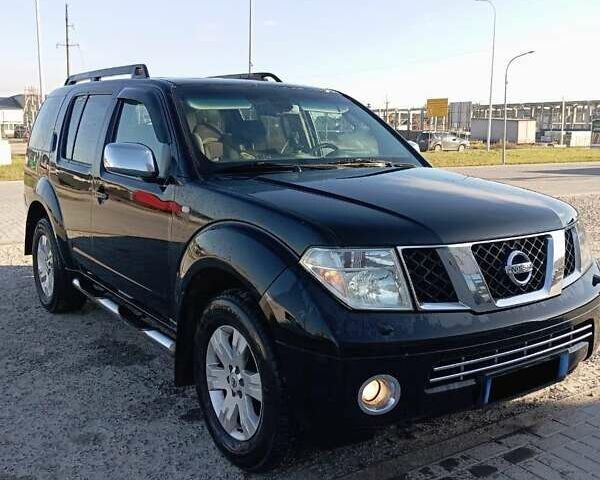 Черный Ниссан Патфайндер, объемом двигателя 2.5 л и пробегом 280 тыс. км за 6700 $, фото 1 на Automoto.ua