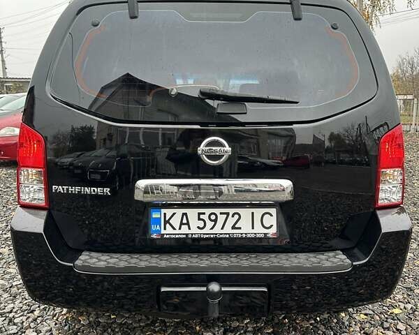 Ніссан Патфайндер 2007 у Смеле на Automoto.ua Чорний Ніссан Патфайндер, об'ємом двигуна 4 л та пробігом 300 тис. км за 9500 $, фото 8 на Automoto.ua
