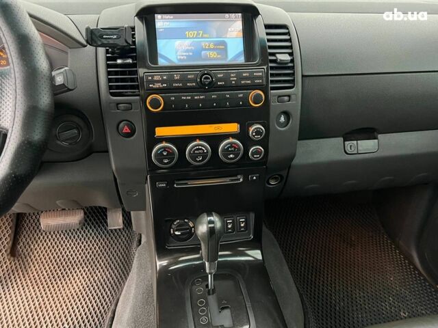 Черный Ниссан Патфайндер, объемом двигателя 2.5 л и пробегом 253 тыс. км за 9690 $, фото 25 на Automoto.ua