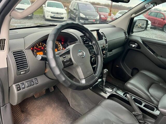 Черный Ниссан Патфайндер, объемом двигателя 2.5 л и пробегом 253 тыс. км за 9690 $, фото 15 на Automoto.ua