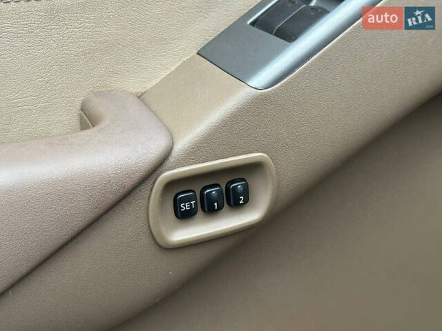 Черный Ниссан Патфайндер, объемом двигателя 2.49 л и пробегом 253 тыс. км за 7999 $, фото 17 на Automoto.ua