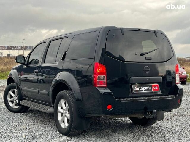 Черный Ниссан Патфайндер, объемом двигателя 2.5 л и пробегом 253 тыс. км за 9690 $, фото 5 на Automoto.ua