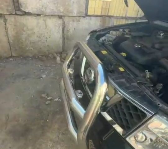 Ниссан Патфайндер 2007 в Днепре (Днепропетровске) на Automoto.ua Черный Ниссан Патфайндер, объемом двигателя 2.5 л и пробегом 250 тыс. км за 8500 $, фото 7 на Automoto.ua