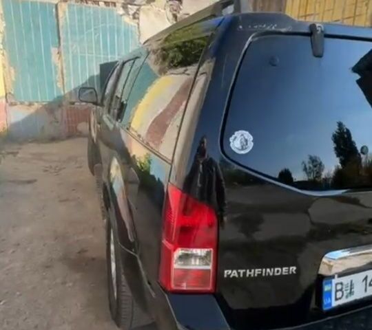 Ниссан Патфайндер 2007 в Днепре (Днепропетровске) на Automoto.ua Черный Ниссан Патфайндер, объемом двигателя 2.5 л и пробегом 250 тыс. км за 8500 $, фото 11 на Automoto.ua