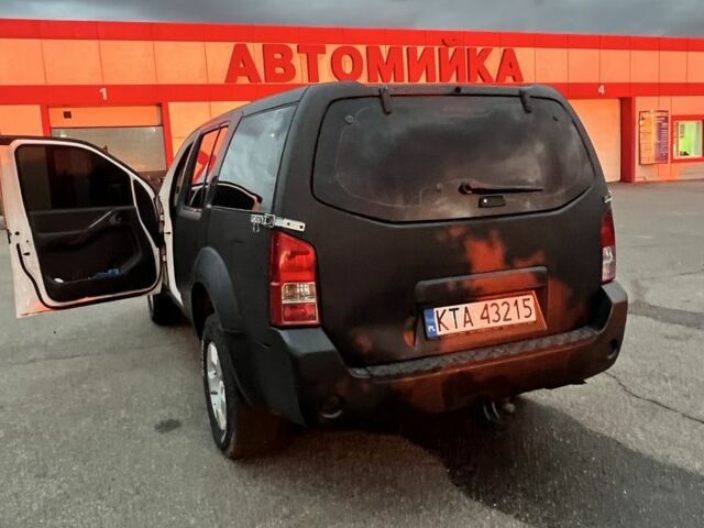 Чорний Ніссан Патфайндер, об'ємом двигуна 2.5 л та пробігом 350 тис. км за 4000 $, фото 12 на Automoto.ua