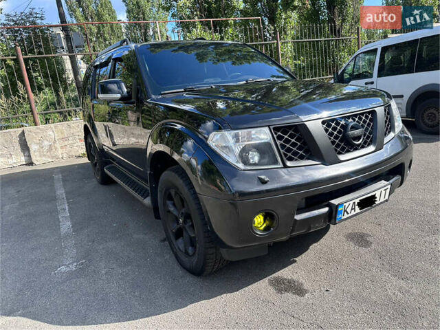 Ниссан Патфайндер 2007 в Киеве на Automoto.ua Черный Ниссан Патфайндер, объемом двигателя 2.49 л и пробегом 240 тыс. км за 10900 $, фото 2 на Automoto.ua