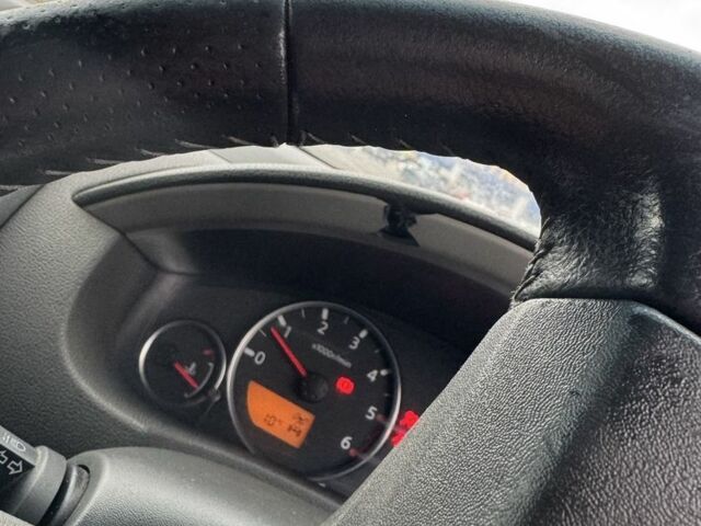 Ниссан Патфайндер 2007 в Киеве на Automoto.ua Черный Ниссан Патфайндер, объемом двигателя 2.5 л и пробегом 280 тыс. км за 4000 $, фото 14 на Automoto.ua