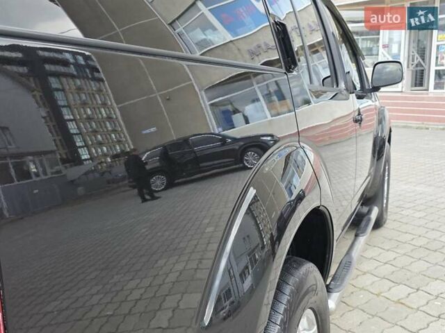 Чорний Ніссан Патфайндер, об'ємом двигуна 2.5 л та пробігом 237 тис. км за 9777 $, фото 44 на Automoto.ua