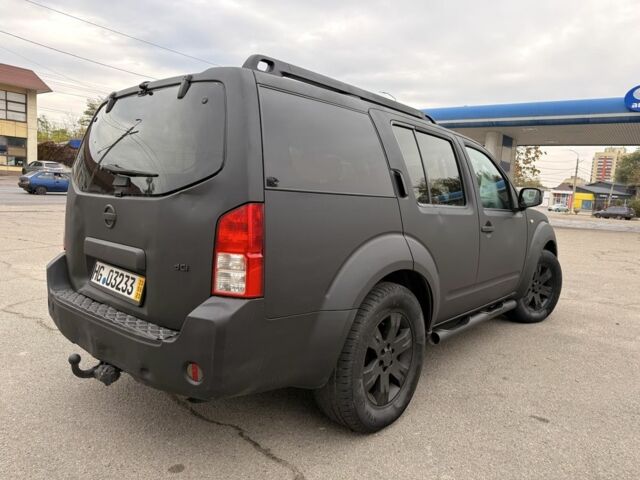 Ніссан Патфайндер 2007 у Дніпро (Дніпропетровську) на Automoto.ua Чорний Ніссан Патфайндер, об'ємом двигуна 2.5 л та пробігом 260 тис. км за 4700 $, фото 3 на Automoto.ua