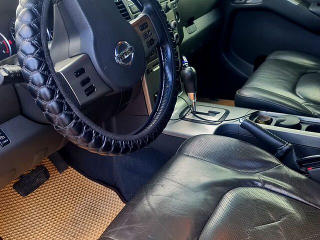 Чорний Ніссан Патфайндер, об'ємом двигуна 2.5 л та пробігом 340 тис. км за 11000 $, фото 3 на Automoto.ua