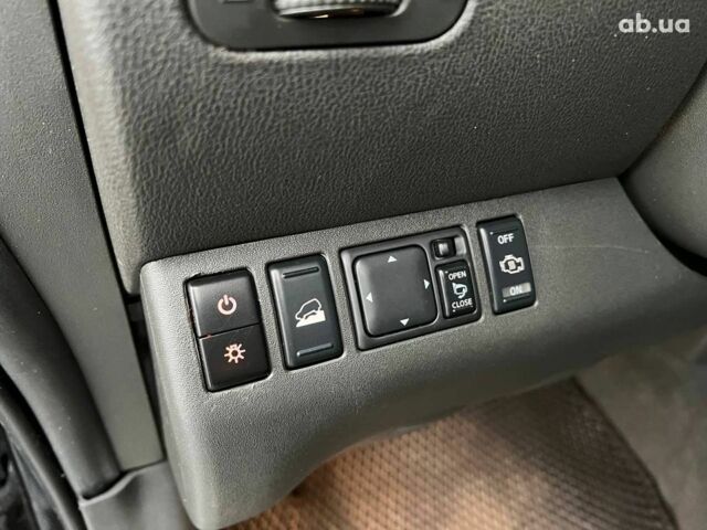 Черный Ниссан Патфайндер, объемом двигателя 2.5 л и пробегом 253 тыс. км за 9690 $, фото 18 на Automoto.ua