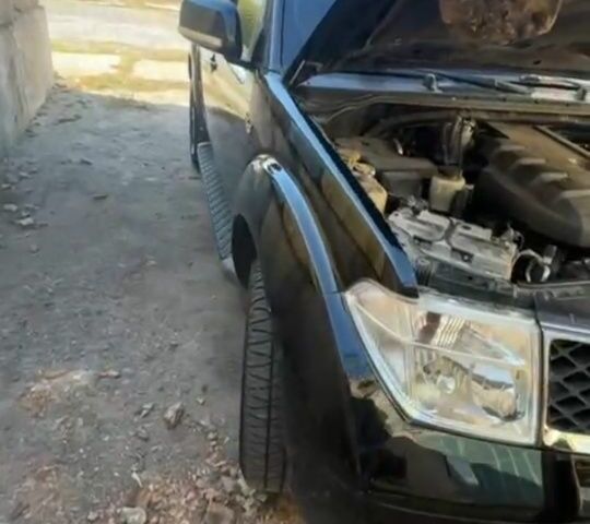 Ниссан Патфайндер 2007 в Днепре (Днепропетровске) на Automoto.ua Черный Ниссан Патфайндер, объемом двигателя 2.5 л и пробегом 250 тыс. км за 8500 $, фото 8 на Automoto.ua