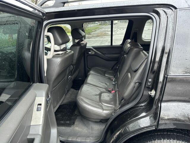 Чорний Ніссан Патфайндер, об'ємом двигуна 2.5 л та пробігом 258 тис. км за 5700 $, фото 8 на Automoto.ua