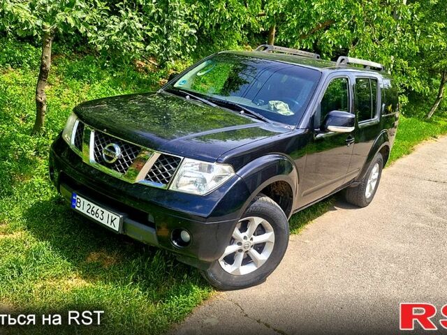 Чорний Ніссан Патфайндер, об'ємом двигуна 2.5 л та пробігом 270 тис. км за 5000 $, фото 1 на Automoto.ua
