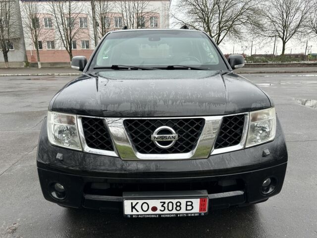 Чорний Ніссан Патфайндер, об'ємом двигуна 2.5 л та пробігом 258 тис. км за 5700 $, фото 4 на Automoto.ua