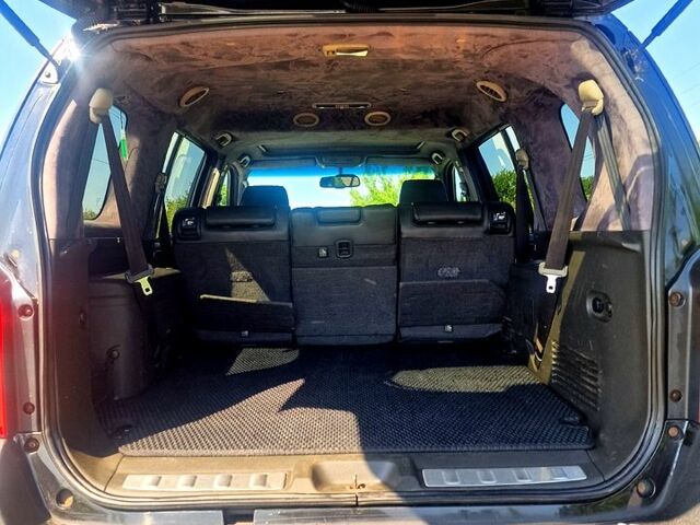 Черный Ниссан Патфайндер, объемом двигателя 2.5 л и пробегом 386 тыс. км за 11000 $, фото 6 на Automoto.ua