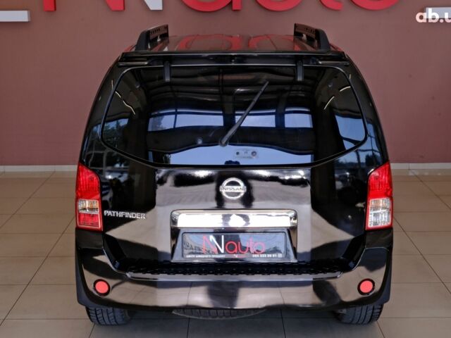 Ниссан Патфайндер 2008 в Одессе на Automoto.ua Черный Ниссан Патфайндер, объемом двигателя 2.5 л и пробегом 200 тыс. км за 10900 $, фото 5 на Automoto.ua