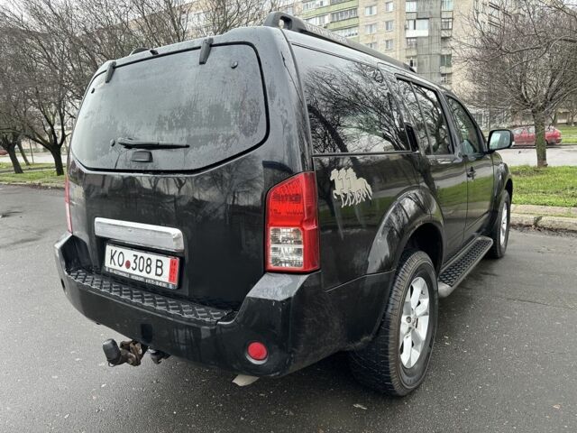 Чорний Ніссан Патфайндер, об'ємом двигуна 2.5 л та пробігом 258 тис. км за 5700 $, фото 5 на Automoto.ua