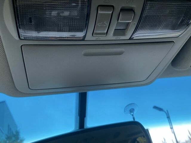 Чорний Ніссан Патфайндер, об'ємом двигуна 2.5 л та пробігом 310 тис. км за 10000 $, фото 20 на Automoto.ua